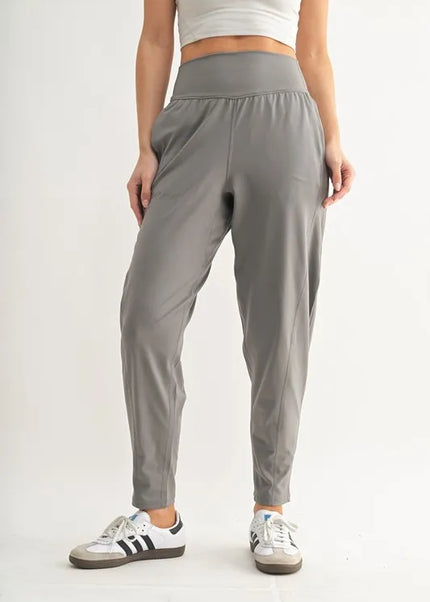 MONO B Flowbarrel High Waist Active Pants.