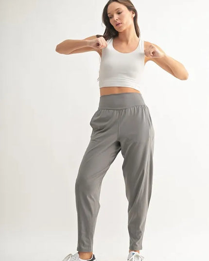 MONO B Flowbarrel High Waist Active Pants.