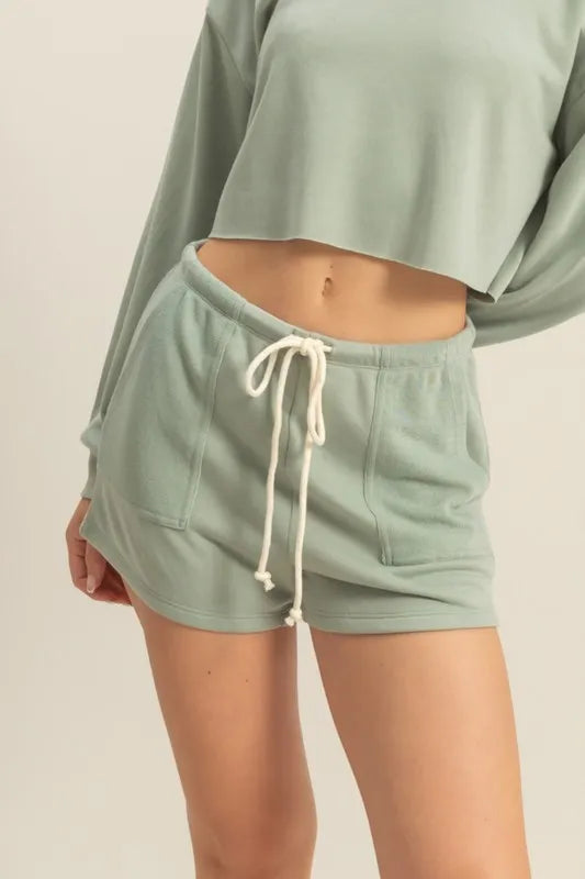 HYFVE Drawstring Mid Waist Shorts.